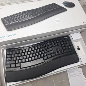 کیبرد مدیریتی خاص ماکروسافت Sculpt Comfort